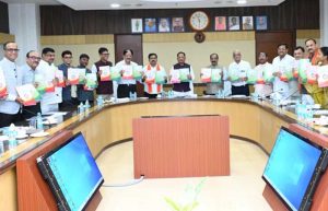 मुख्यमंत्री ने किया छत्तीसगढ़ एस.डी.जी. 2.0 फ्रेमवर्क का विमोचन, बस्तर के समग्र एवं परिणामोन्मुख विकास के लिए ‘बस्तर अंजोर’ पहल का शुभारंभ