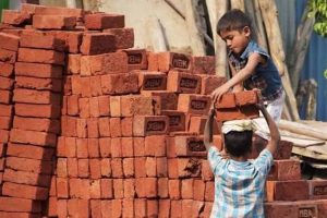 श्रम प्रहरी अभियान से जुड़ें, ग्वालियर जिले को बाल श्रम मुक्त बनाएं