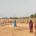 अब राज्य में मजदूरी 300 रुपये प्रतिदिन से कम नहीं होगी, योगी सरकार ने बढ़ी हुई मजदूरी देने के लिए कर रखे हैं प्रबंध