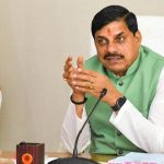 सरकारी खर्चों पर MP सरकार की कैंची, अफसरों के लिए व्हीकल पूलिंग अनिवार्य, हवाई यात्रा पर लगी रोक सरकारी खर्चों पर MP सरकार की कैंची, अफसरों के लिए व्हीकल पूलिंग अनिवार्य, हवाई यात्रा पर लगी रोक
