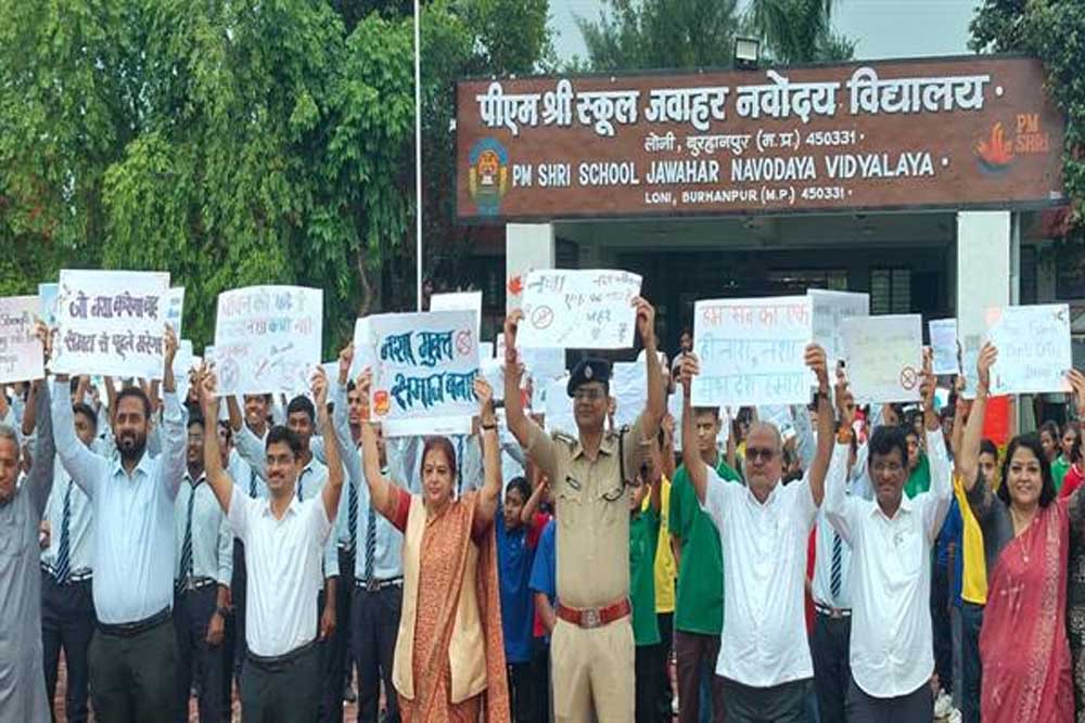 बड़वानी पुलिस की अभिनव पहल वर्ल्ड बुक ऑफ रिकॉर्ड्स में दर्ज बड़वानी पुलिस की अभिनव पहल वर्ल्ड बुक ऑफ रिकॉर्ड्स में दर्ज