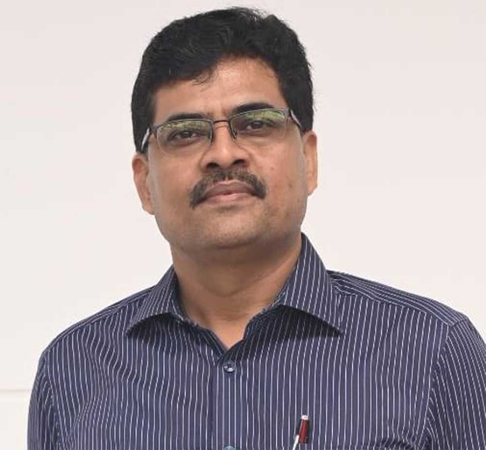 निर्विघ्न कांवड़ यात्रा के लिए तैयार उत्तर प्रदेश प्रोफेसर डॉ. कमलेश “कौन्तेय”, महात्मा गांधी काशी विद्यापीठ, वाराणसी