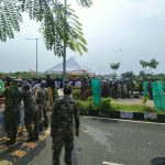 विधानसभा घेराव में बढ़ा तनाव, पुलिस ने लाठीचार्ज और वाटर कैनन से भीड़ हटाई विधानसभा घेराव में बढ़ा तनाव, पुलिस ने लाठीचार्ज और वाटर कैनन से भीड़ हटाई