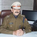 12 असफलताओं के बाद भी नहीं मानी हार, अब DIG बने IPS देवेंद्र कुमार बिश्नोई की कहानी 12 असफलताओं के बाद भी नहीं मानी हार, अब DIG बने IPS देवेंद्र कुमार बिश्नोई की कहानी