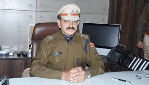 12 असफलताओं के बाद भी नहीं मानी हार, अब DIG बने IPS देवेंद्र कुमार बिश्नोई की कहानी 12 असफलताओं के बाद भी नहीं मानी हार, अब DIG बने IPS देवेंद्र कुमार बिश्नोई की कहानी