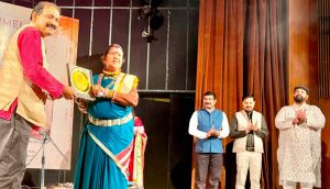 दिल्ली के मंच पर जीवंत हुई छत्तीसगढ़ की पंडवानी परंपरा, लोककला ने बिखेरी सांस्कृतिक छटा दिल्ली के मंच पर जीवंत हुई छत्तीसगढ़ की पंडवानी परंपरा, लोककला ने बिखेरी सांस्कृतिक छटा