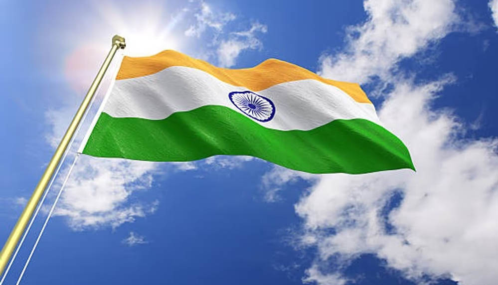 Har Ghar Tiranga 2026: घर पर तिरंगा फहराने का सही तरीका क्या? जानें नियम और सर्टिफिकेट पाने की प्रक्रिया Har Ghar Tiranga 2026: घर पर तिरंगा फहराने का सही तरीका क्या? जानें नियम और सर्टिफिकेट पाने की प्रक्रिया