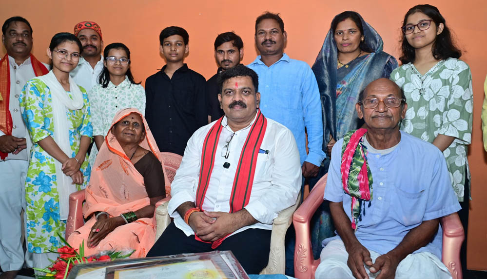 तीन बहनों का एक साथ मेडिकल में चयन पूरे प्रदेश के लिए है प्रेरणादायी उदाहरण- उप मुख्यमंत्री विजय शर्मा