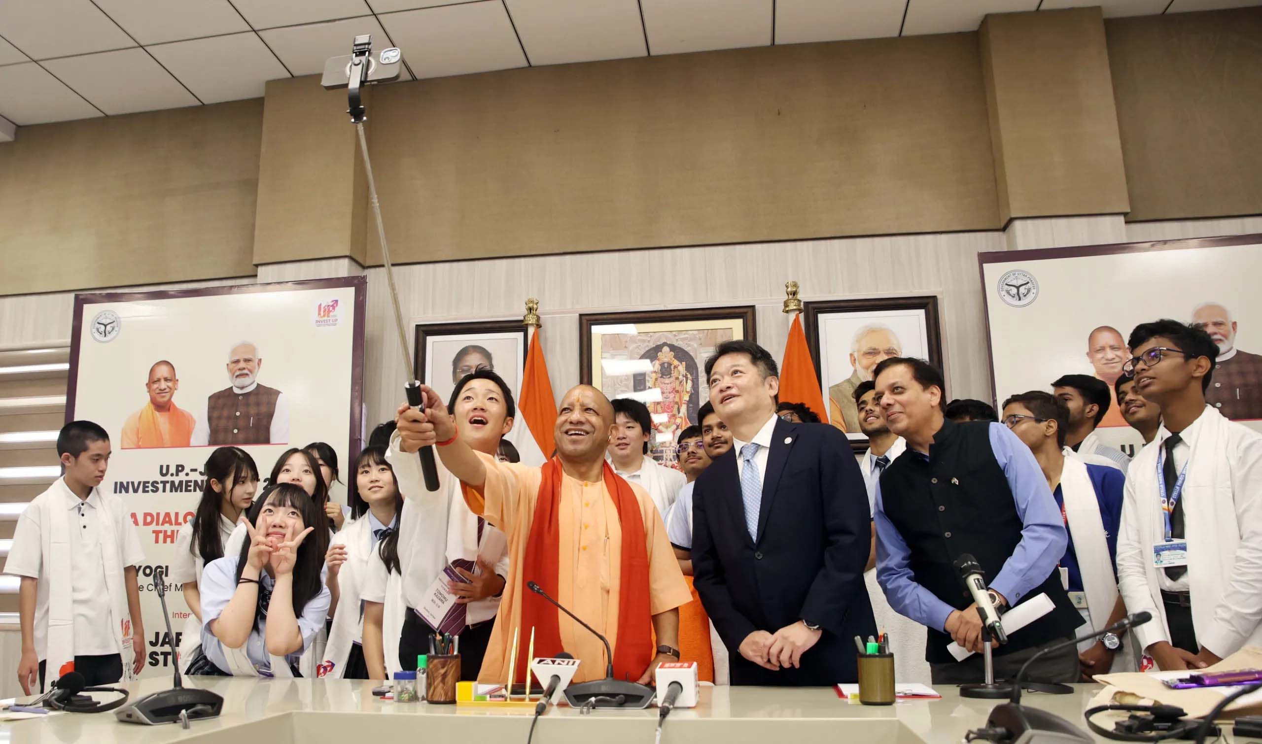 जापानी प्रतिनिधिमंडल ने किया विधानसभा परिसर का भ्रमण, सदन की कार्यप्रणाली, भूमिका तथा ऐतिहासिक एवं लोकतांत्रिक विरासत की दी गई जानकारी