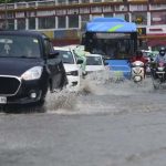 बारिश के बाद जलभराव पर LG सख्त, संवेदनशील इलाकों में पहले से पंप लगाने और त्वरित कार्रवाई के आदेश