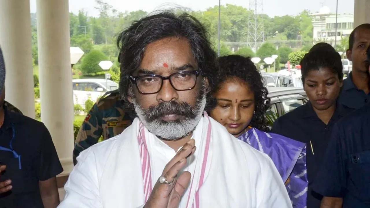 विधानसभा सत्र से पहले सर्वदलीय बैठक, छात्र आंदोलन पर सरकार ने जांच तेज करने की बात कही विधानसभा सत्र से पहले सर्वदलीय बैठक, छात्र आंदोलन पर सरकार ने जांच तेज करने की बात कही