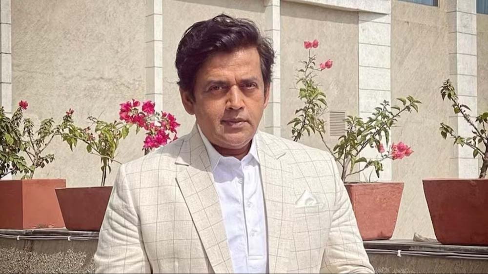 सात सितारा होटल वाली गरीबी पर रवि किशन का बयान, सोशल मीडिया पर उड़ने लगे मजाक सात सितारा होटल वाली गरीबी पर रवि किशन का बयान, सोशल मीडिया पर उड़ने लगे मजाक