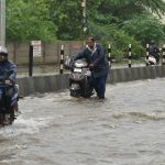 भोपाल में बारिश का कहर: 200 घरों में घुसा पानी, 527 लोगों को बचाया गया; 5 जिलों में भारी बारिश का अलर्ट भोपाल में बारिश का कहर: 200 घरों में घुसा पानी, 527 लोगों को बचाया गया; 5 जिलों में भारी बारिश का अलर्ट