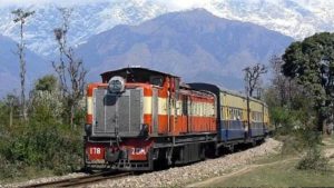 Kangra Valley Railway: 12 दिन बाद फिर थमी रेल सेवा, बारिश के चलते पठानकोट की चारों ट्रेनें रद्द Kangra Valley Railway: 12 दिन बाद फिर थमी रेल सेवा, बारिश के चलते पठानकोट की चारों ट्रेनें रद्द
