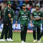 PCB का बड़ा एक्शन, हफीज-मलिक समेत पूर्व खिलाड़ियों पर लटकी कार्रवाई की तलवार PCB का बड़ा एक्शन, हफीज-मलिक समेत पूर्व खिलाड़ियों पर लटकी कार्रवाई की तलवार