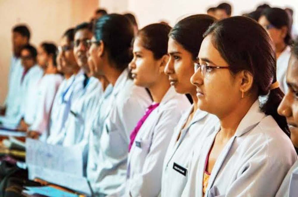 नर्सिंग स्टाफ की कमी दूर होगी, अस्पतालों में 988 पद जल्द भरेंगे