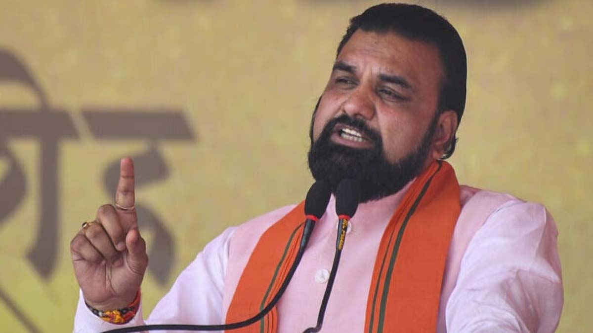 जनसुनवाई में खुली रिश्वतखोरी, मंत्री लखेंद्र पासवान ने तुरंत लिया एक्शन