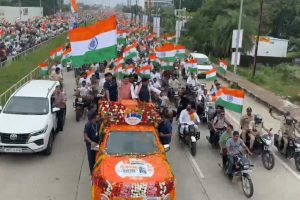 लाहौर-ढाका में तिरंगा फहराने का संकल्प! रामेश्वर शर्मा के बयान से गरमाई तिरंगा यात्रा, CM मोहन भी हुए शामिल
