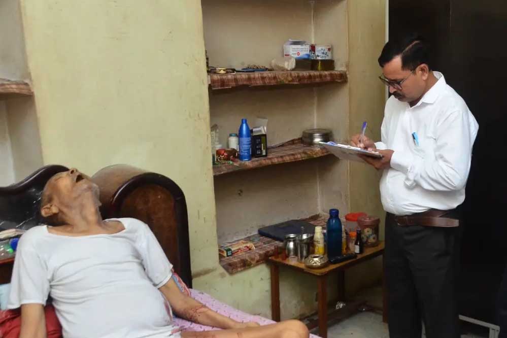 ग्वालियर में गढ़ी रियासत के वंशज हनुमत सिंह ने उठाया खौफनाक कदम, बीमारी से थे परेशान ग्वालियर में गढ़ी रियासत के वंशज हनुमत सिंह ने उठाया खौफनाक कदम, बीमारी से थे परेशान