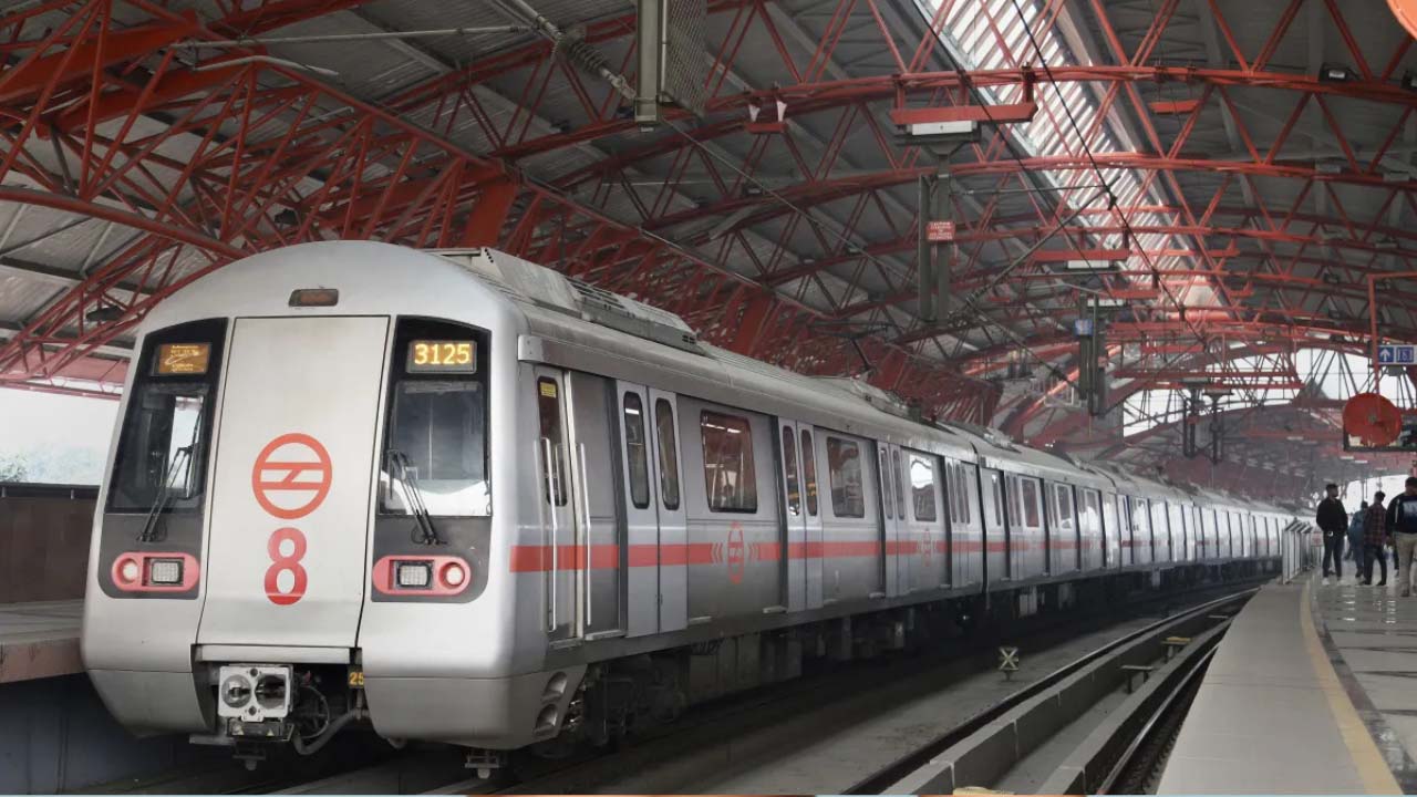 लाल किले जाने वालों को राहत, स्वतंत्रता दिवस पर सुबह 4 बजे से दौड़ेगी मेट्रो