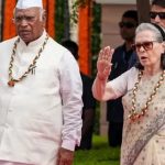‘वंदे मातरम्’ विवाद में घिरी कांग्रेस, सोनिया-राहुल के खिलाफ शिकायत; BJP ने मांगी कड़ी कार्रवाई