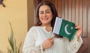 PAK Independence Day पर भारतीय गाने पर झूमीं पाकिस्तानी एक्ट्रेसेज, ‘Raazi’ के ‘ऐ वतन’ पर मचा बवाल PAK Independence Day पर भारतीय गाने पर झूमीं पाकिस्तानी एक्ट्रेसेज, ‘Raazi’ के ‘ऐ वतन’ पर मचा बवाल