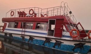 Pathankot Tourism: चमरोड पत्तन में शुरू हुआ वाटर एडवेंचर, 95 और 45 सीटर क्रूज से होगा झील का सफर