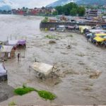उत्तराखंड में रातभर बरसे बादल, आज फिर भारी बारिश की चेतावनी; भूस्खलन और फ्लैश फ्लड का खतरा