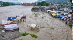 उत्तराखंड में रातभर बरसे बादल, आज फिर भारी बारिश की चेतावनी; भूस्खलन और फ्लैश फ्लड का खतरा