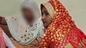 सुहागरात के बाद घर से गायब हुई नवविवाहिता, जेवर-कैश लेकर फरार होने का आरोप; CCTV में कैद हुई रात की घटना सुहागरात के बाद घर से गायब हुई नवविवाहिता, जेवर-कैश लेकर फरार होने का आरोप; CCTV में कैद हुई रात की घटना