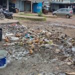 बस स्टैंड बना कचरे का भंडार जिम्मेदार व्यक्ति मौन