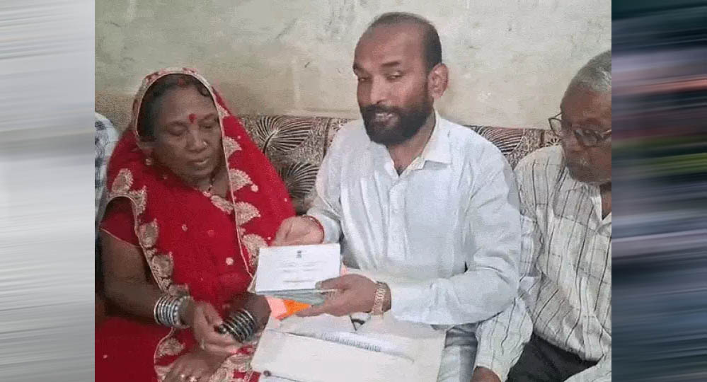 MP के अमित का बढ़ा मान, राष्ट्रपति भवन में मिलेगा सम्मान; 15 अगस्त को राष्ट्रपति मुर्मू के साथ करेंगे भोजन MP के अमित का बढ़ा मान, राष्ट्रपति भवन में मिलेगा सम्मान; 15 अगस्त को राष्ट्रपति मुर्मू के साथ करेंगे भोजन