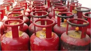 15 अगस्त तक LPG ई-केवाईसी जरूरी, नहीं तो देना पड़ सकता है महंगा सिलेंडर