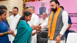 बिहार में अनोखा रक्षाबंधन: CM सम्राट ने पेड़ को राखी बांधकर लिया प्रकृति बचाने का संकल्प