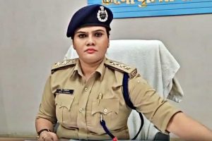 एयर होस्टेस से City SP तक का सफर, अब निलंबित CSP नेहा की गिरफ्तारी की तैयारी; करीबियों पर भी नजर