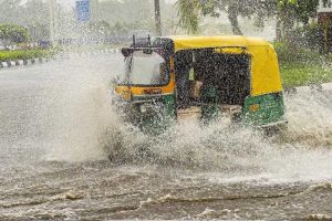 IMD Rain Alert: बंगाल की खाड़ी में एक्टिव सिस्टम, 25 राज्यों में झमाझम बारिश; ओडिशा-MP समेत इन राज्यों पर नजर
