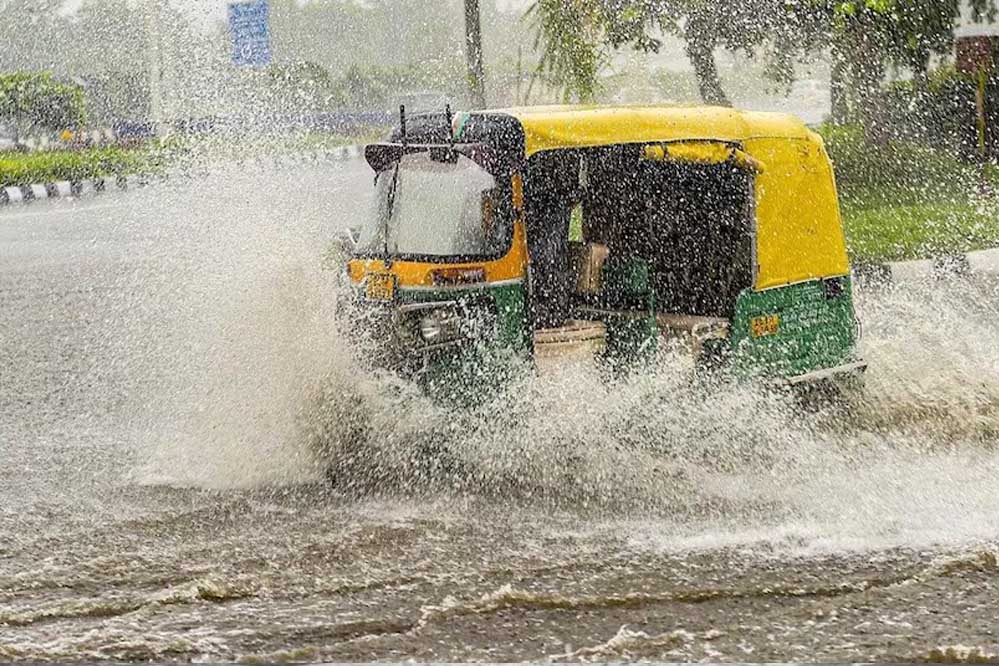 IMD Rain Alert: बंगाल की खाड़ी में एक्टिव सिस्टम, 25 राज्यों में झमाझम बारिश; ओडिशा-MP समेत इन राज्यों पर नजर IMD Rain Alert: बंगाल की खाड़ी में एक्टिव सिस्टम, 25 राज्यों में झमाझम बारिश; ओडिशा-MP समेत इन राज्यों पर नजर