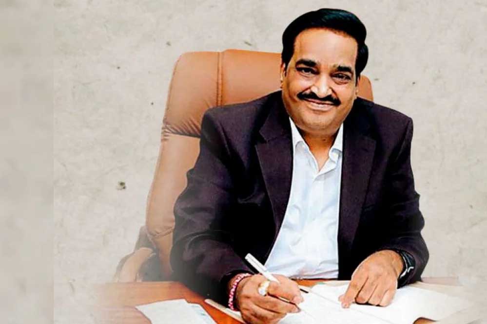 पाटिल के बूथ मैनेजमेंट मॉडल पर BJP की नजर, पार्टी को मिल सकता फायदा; अलग समीकरणों में उतारना मुश्किल पाटिल के बूथ मैनेजमेंट मॉडल पर BJP की नजर, पार्टी को मिल सकता फायदा; अलग समीकरणों में उतारना मुश्किल