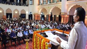 हर व्यक्ति तक सहज होगी उन्नत स्वास्थ्य सेवाओं की पहुंच, डिजिटल हेल्थ पर उप मुख्यमंत्री शुक्ल का जोर