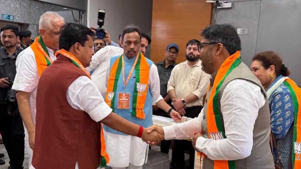 कभी BJP में जाने पर पिता की पिटाई, 15 साल बाद बासित बने पार्टी का बड़ा मुस्लिम चेहरा