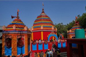 हाईकोर्ट सख्त, छिन्नमस्तिका मंदिर के 254 वेंडरों को जल्द दुकान देने निर्देश हाईकोर्ट सख्त, छिन्नमस्तिका मंदिर के 254 वेंडरों को जल्द दुकान देने निर्देश