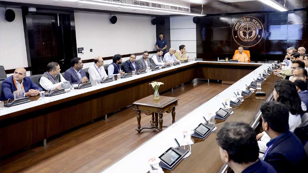 अब यूट्यूब पर भी होगी पढ़ाई! योगी सरकार का हर बच्चे तक डिजिटल शिक्षा पहुंचाने का बड़ा कदम अब यूट्यूब पर भी होगी पढ़ाई! योगी सरकार का हर बच्चे तक डिजिटल शिक्षा पहुंचाने का बड़ा कदम