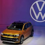 दुनिया की सबसे बड़ी कार कंपनी से संकट तक! 10 साल में Volkswagen की हालत कैसे बदली?