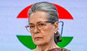 क्या संपादकीय बदलाव बना सोनिया गांधी की किताब पर विवाद की वजह? पब्लिशर ने दी सफाई