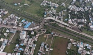 90 डिग्री के घुमाव पर उठे सवाल, सीहोर के निर्माणाधीन ओवरब्रिज की ड्रोन तस्वीरों से मचा हड़कंप