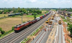 ट्रेनों की रफ्तार और क्षमता बढ़ाने का मास्टरप्लान, भारतीय रेलवे बनाएगा 7 रूटों पर 4-लेन ट्रैक