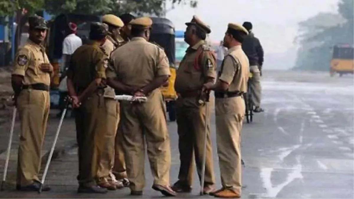नक्सलवाद की वापसी रोकने को बिहार पुलिस सतर्क, पूर्व माओवादियों के परिवारों से भी जुटाया जा रहा फीडबैक नक्सलवाद की वापसी रोकने को बिहार पुलिस सतर्क, पूर्व माओवादियों के परिवारों से भी जुटाया जा रहा फीडबैक