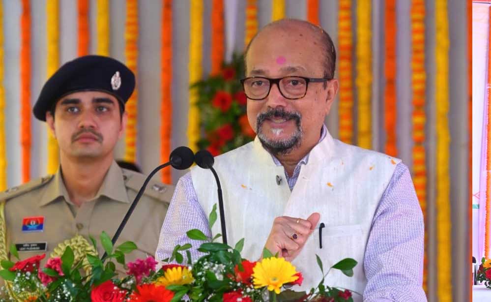 लक्ष्य हासिल करने के लिए जुनून जगाएं और मेहनत करें: राज्यपाल रमेन डेका