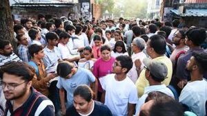 NEET-PG परीक्षा के बीच पावर कट से मचा हड़कंप, एक घंटे में 4 बार बंद हुए सिस्टम