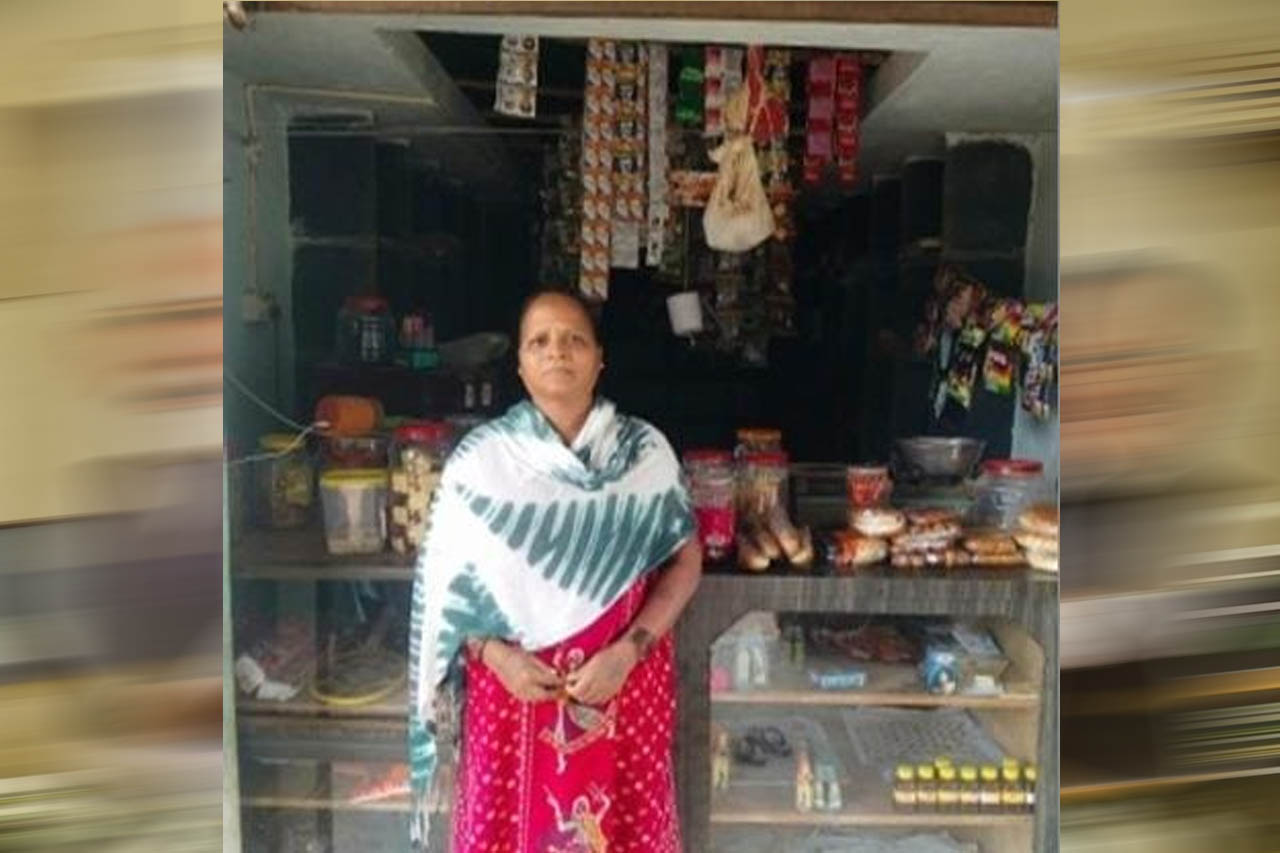 बिहान बनी बदलाव की बयार: मजदूरी से आत्मनिर्भरता की राह पर नारायणपुर की जेलो बाई, हर माह कमा रहीं 30 हजार रुपये बिहान बनी बदलाव की बयार: मजदूरी से आत्मनिर्भरता की राह पर नारायणपुर की जेलो बाई, हर माह कमा रहीं 30 हजार रुपये